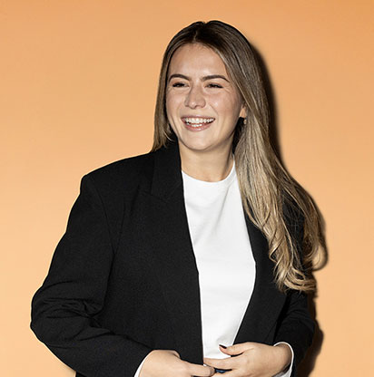 bb trading  - Lorena Ademi