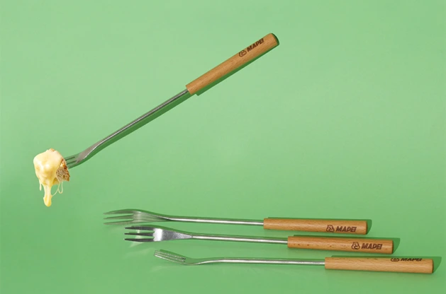 Fonduegabeln mit Logo für Mapei