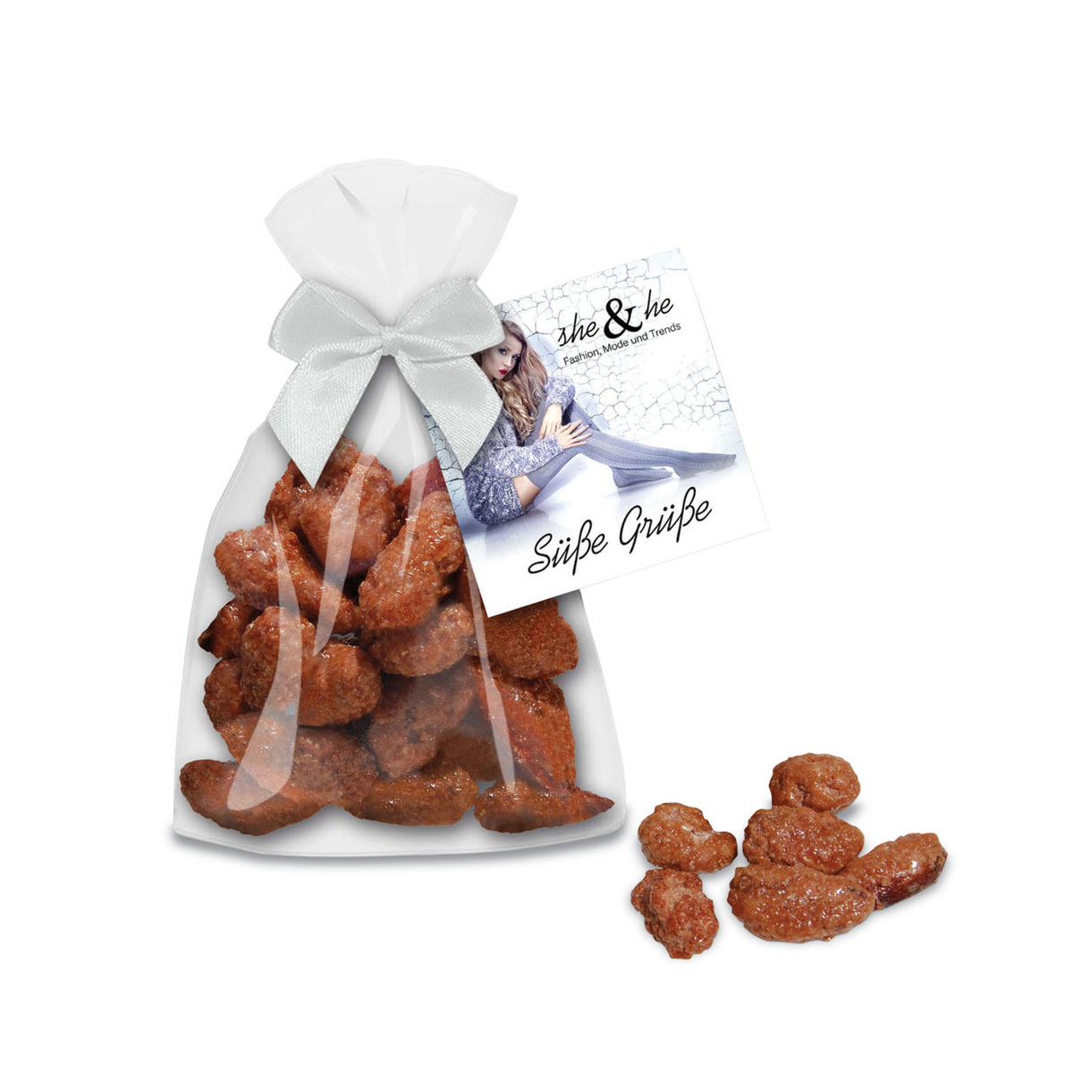 Roasted almonds 50 g in a bag with a bow