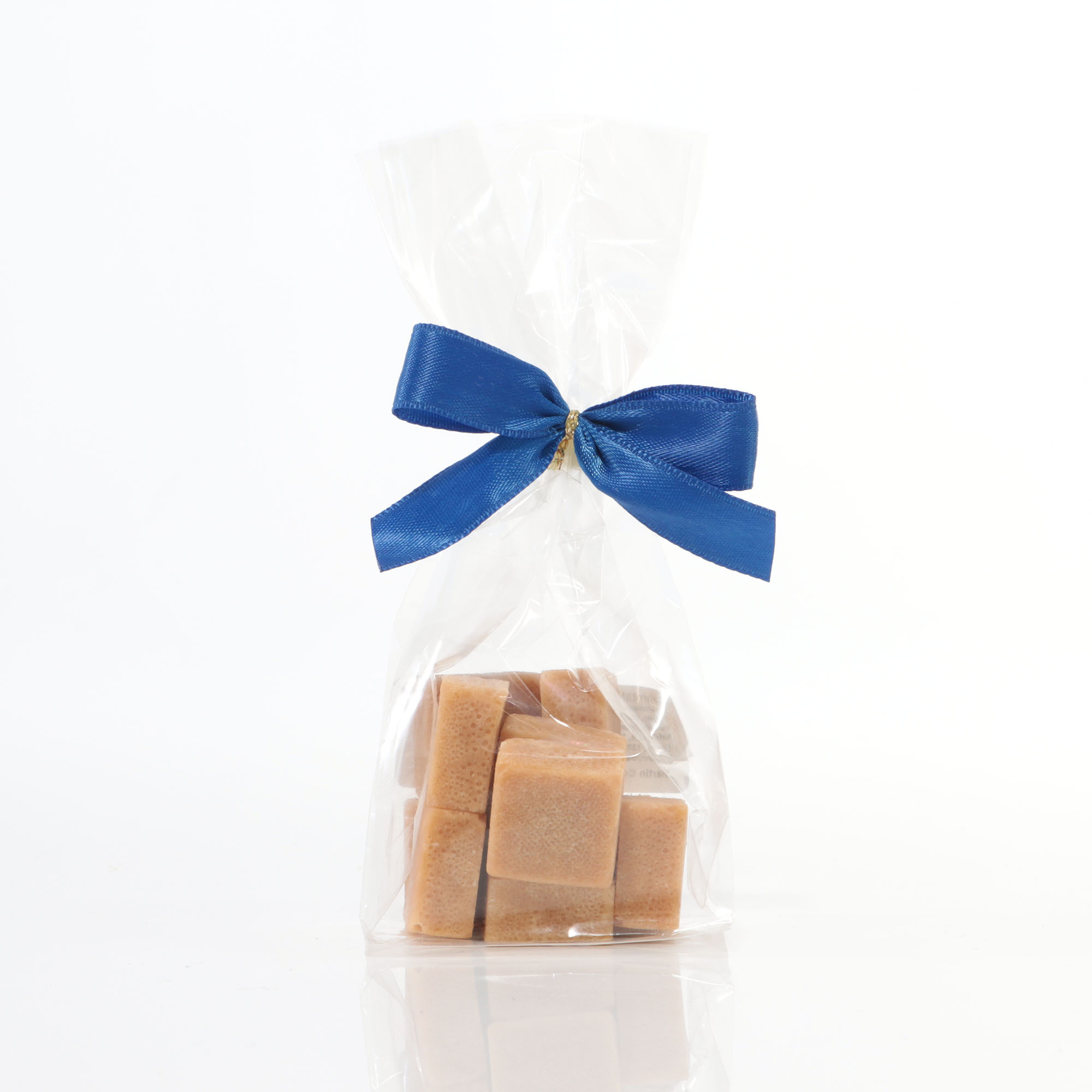Rahmtäfeli 50 g Swiss Made mit Schleifenband in 13 Farben