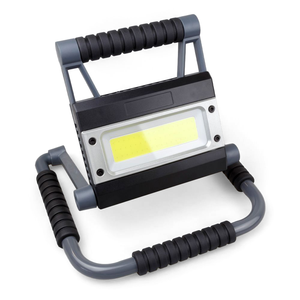 Wireless metal LED light with 1,500 lumens