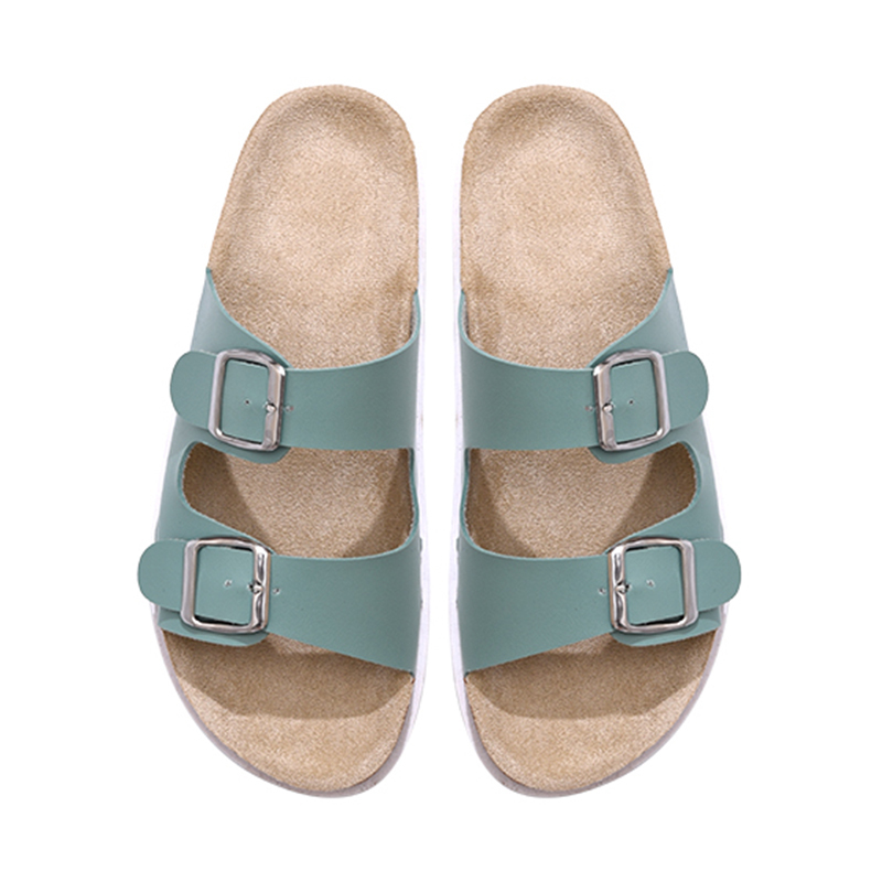 Sandales en liège au design customisé