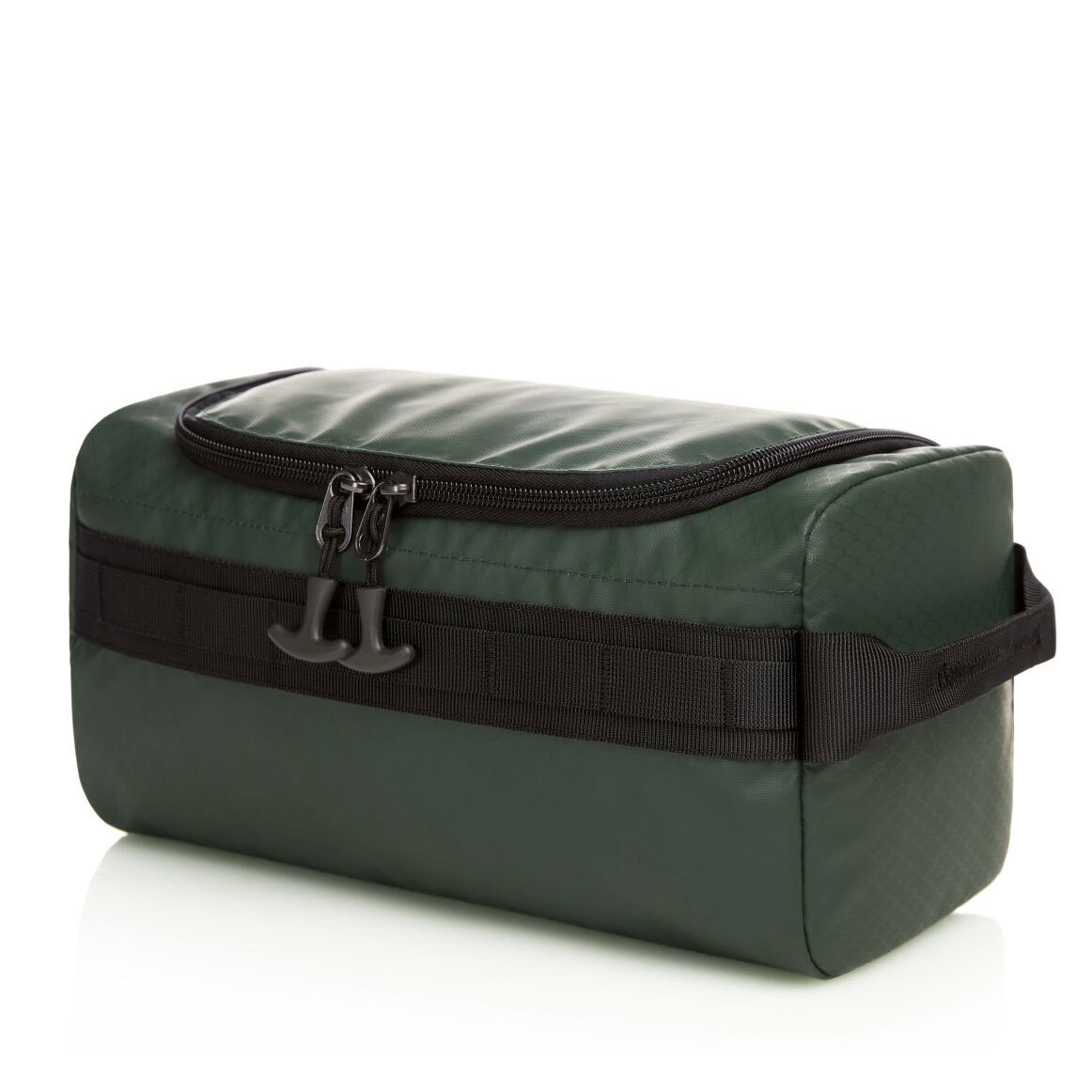 Toiletry bag made of rPET for standing or hanging 15 x 28 x 15 cm