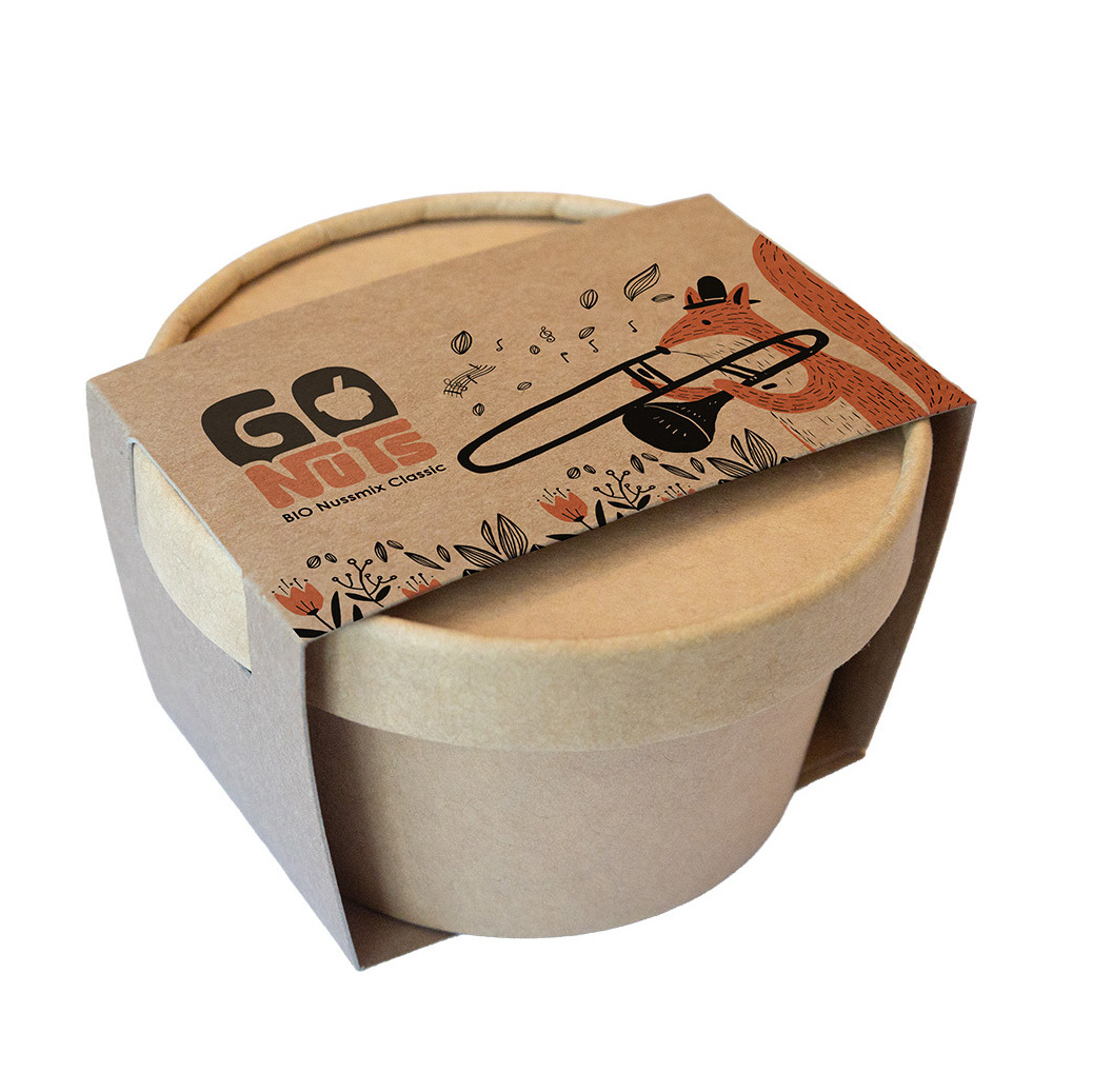 Mélange de noix bio dans un gobelet en papier, diverses variétés, se conserve 6 mois