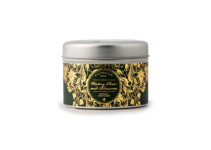 Scented candle Daria in a tin