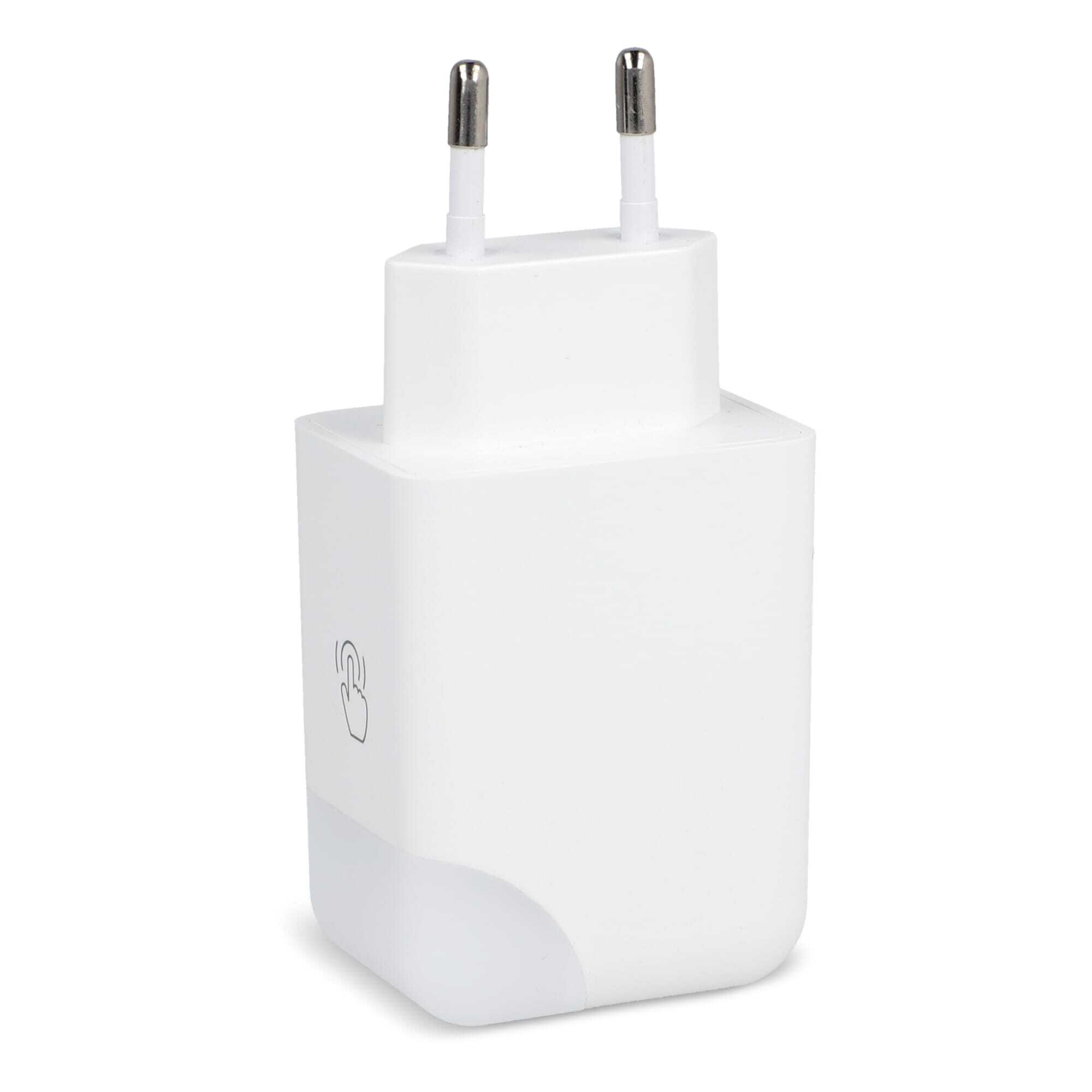 Xoopar Ice-G wall charger made from recycled plastic