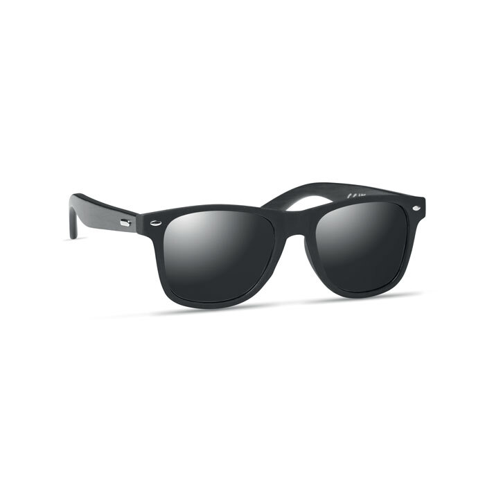 Bamboo sunglasses with UV 400 protection