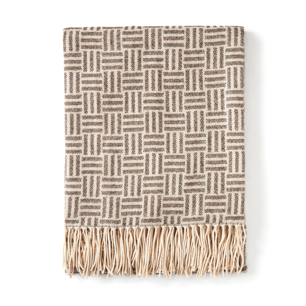 Vinga cuddly blanket acrylic 220 g/m² 130 x 170 cm with fringes