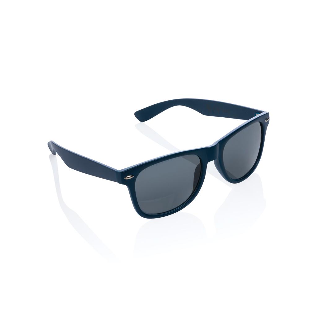 Sunglasses made from recycled PET/bamboo with UV 400 protection