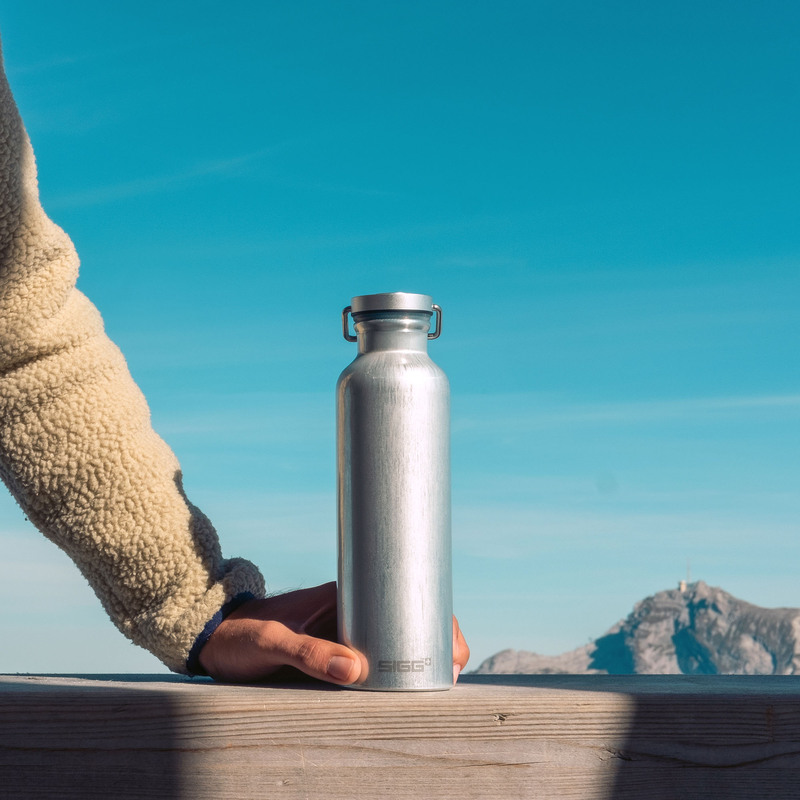 SIGG Trinkflasche Original aus 100% recyceltem Aluminium 0,75 l Swiss Made mit Logo bedrucken