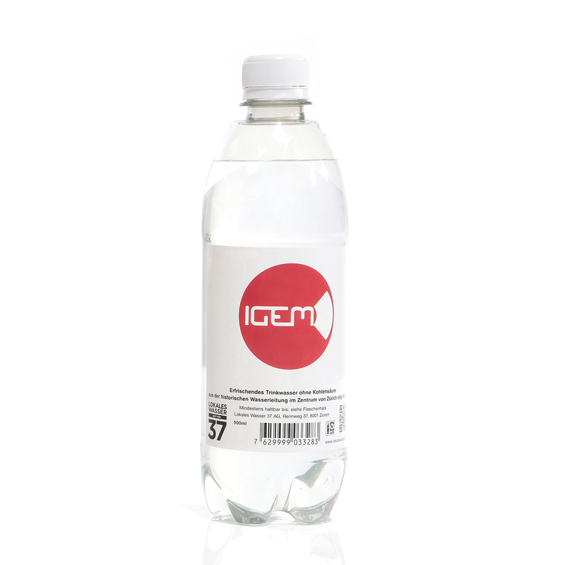 Lokales Wasser aus Zürich 500 ml rPET Flasche mit Logo bedrucken